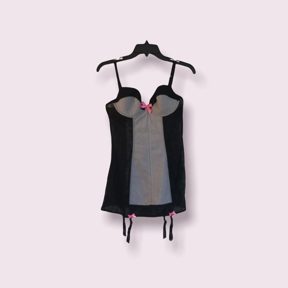 VICTORIA’S SECRET Camisole Lace Bows Garters Adjustable Straps Blk/White Size M